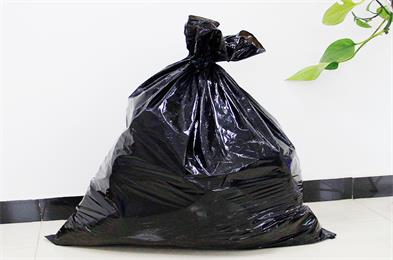 The difference between living garbage bags and medical garbage bags