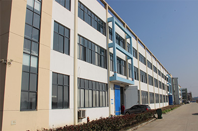 Tianbai new employees go to the factory to study